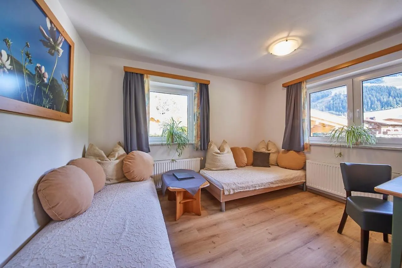 Am Zwoelferkogel Appartements 잘바흐 힌터글렘 2*, 잘바흐 힌터글렘 오스트리아